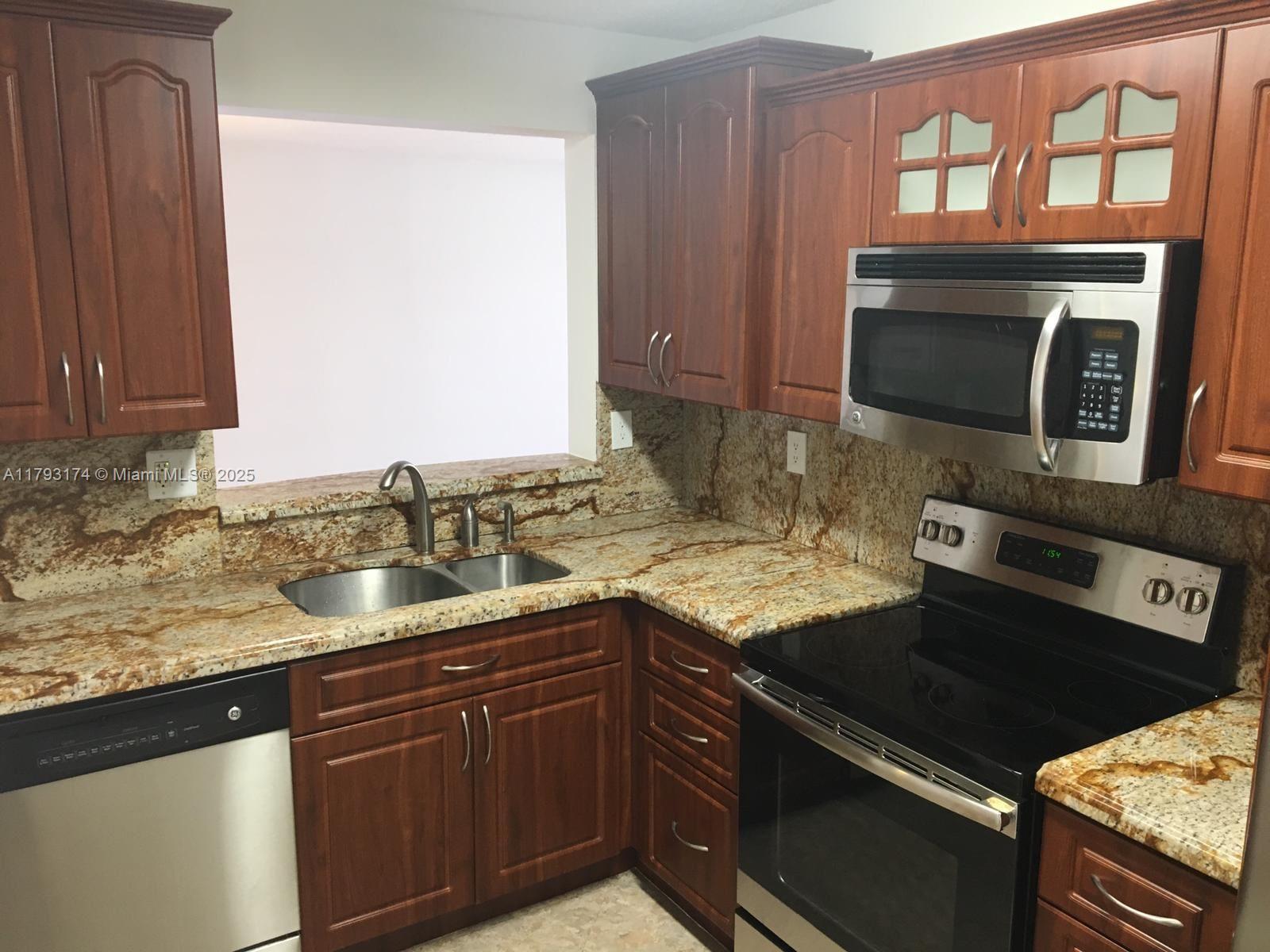 1140 NW 125th Pl 205