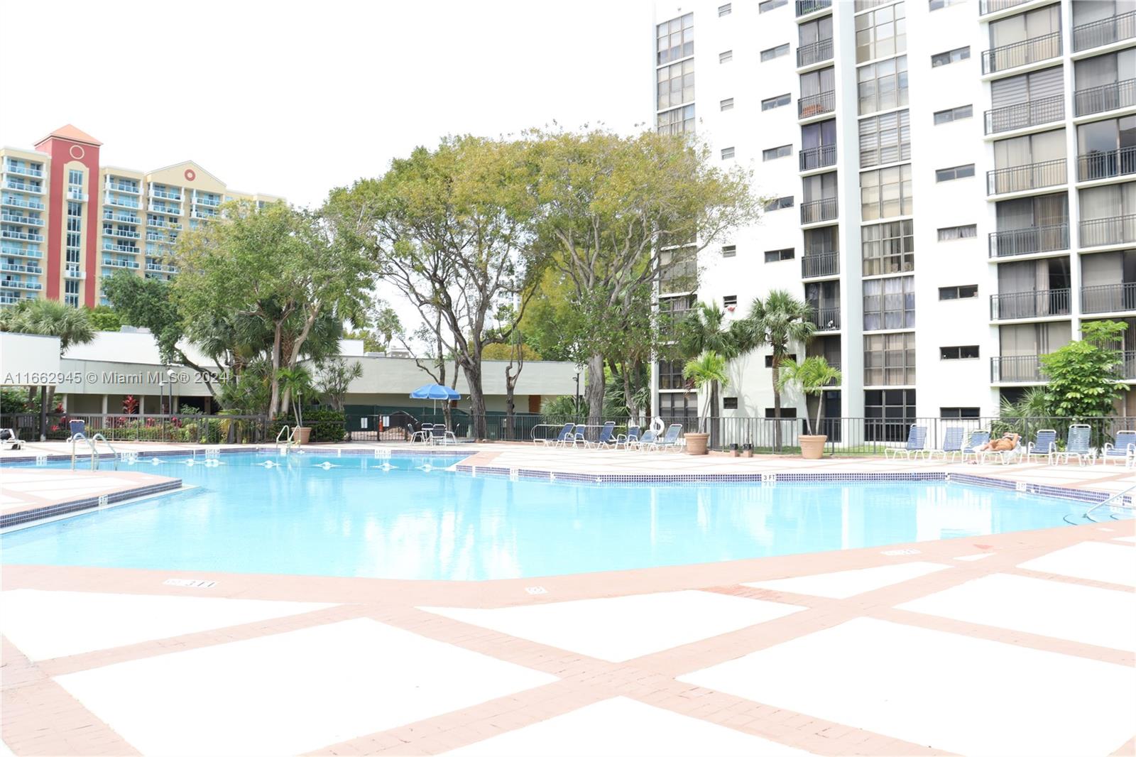 PLAZA OF AMERICAS CONDO P - Residential