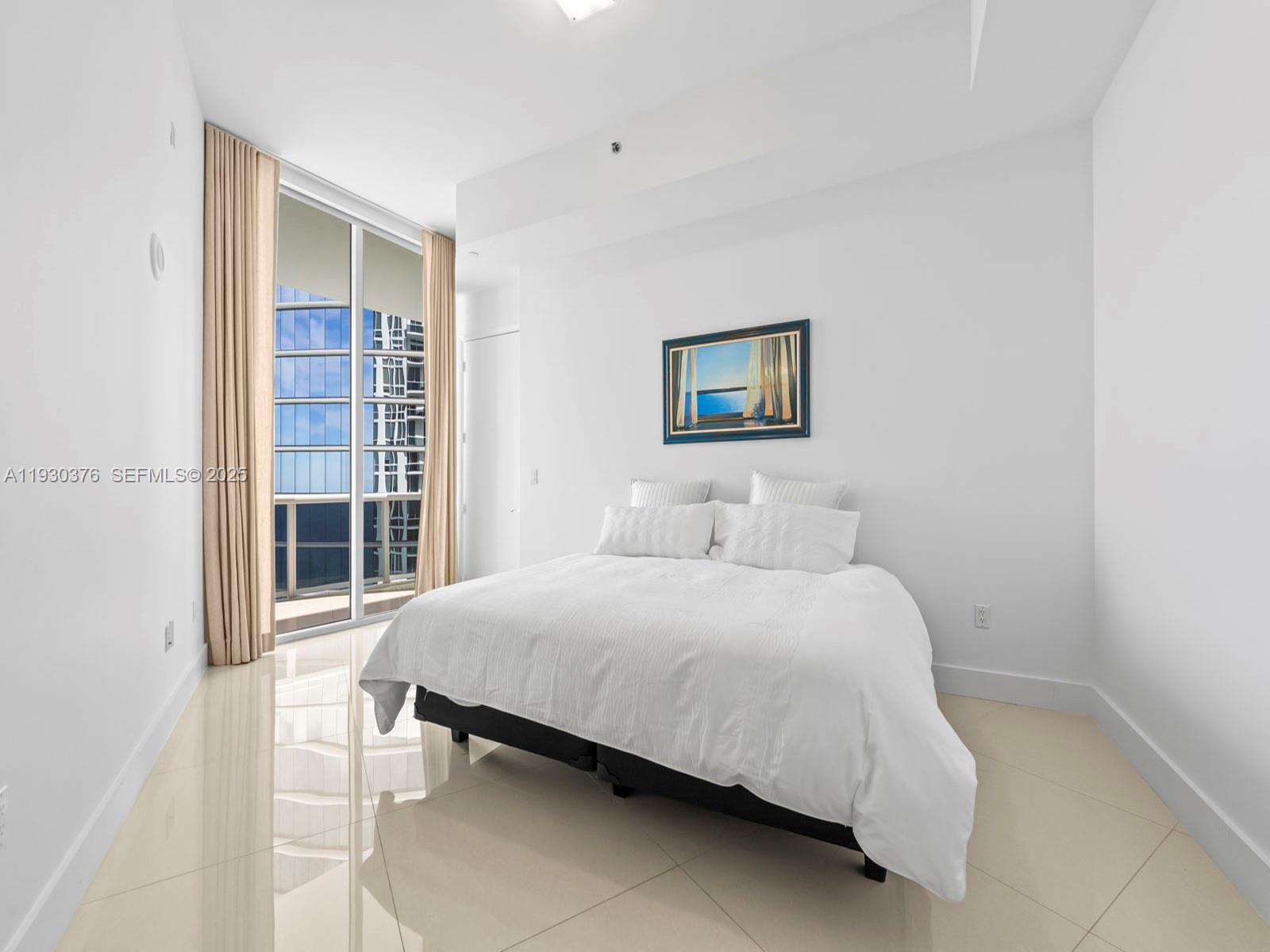 TDR TOWER III CONDO - Residential