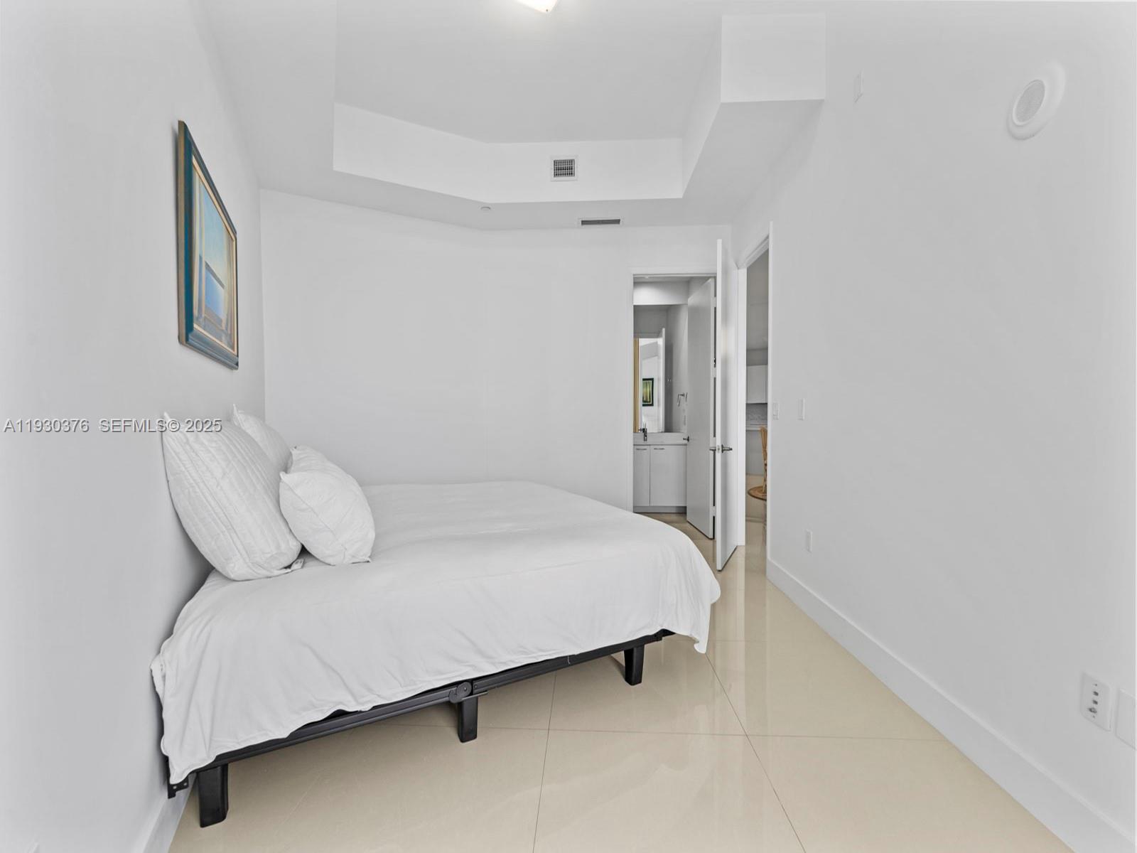 TDR TOWER III CONDO - Residential