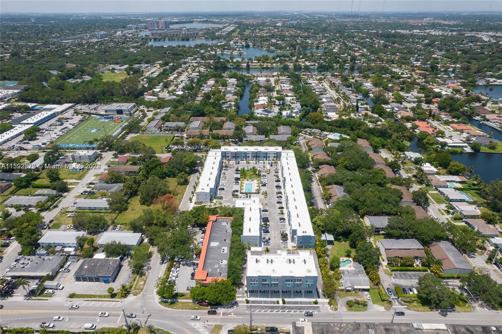 AVENTURA VILLAGE - Residential
