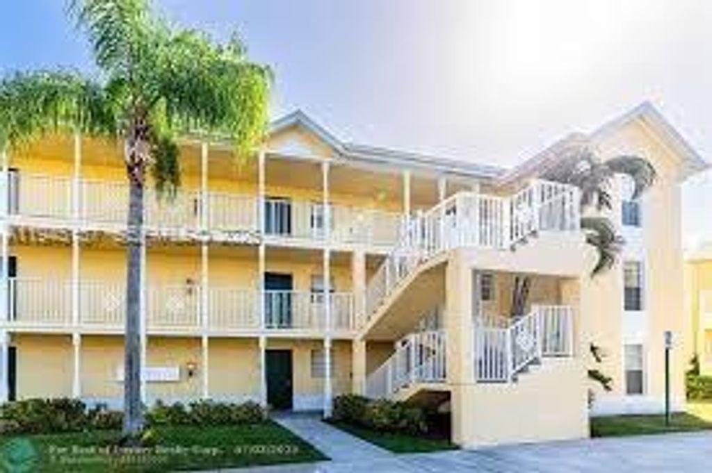 Photo of 6331 La Costa Dr #G, Boca Raton, FL 33433 (MLS # A11945157)