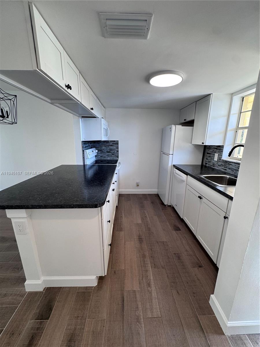 ADDISON POINTE AT BOCA RA - Residential