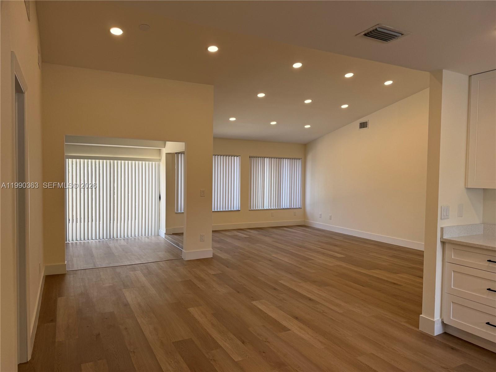 RAINBERRY PARK 3 - Residential