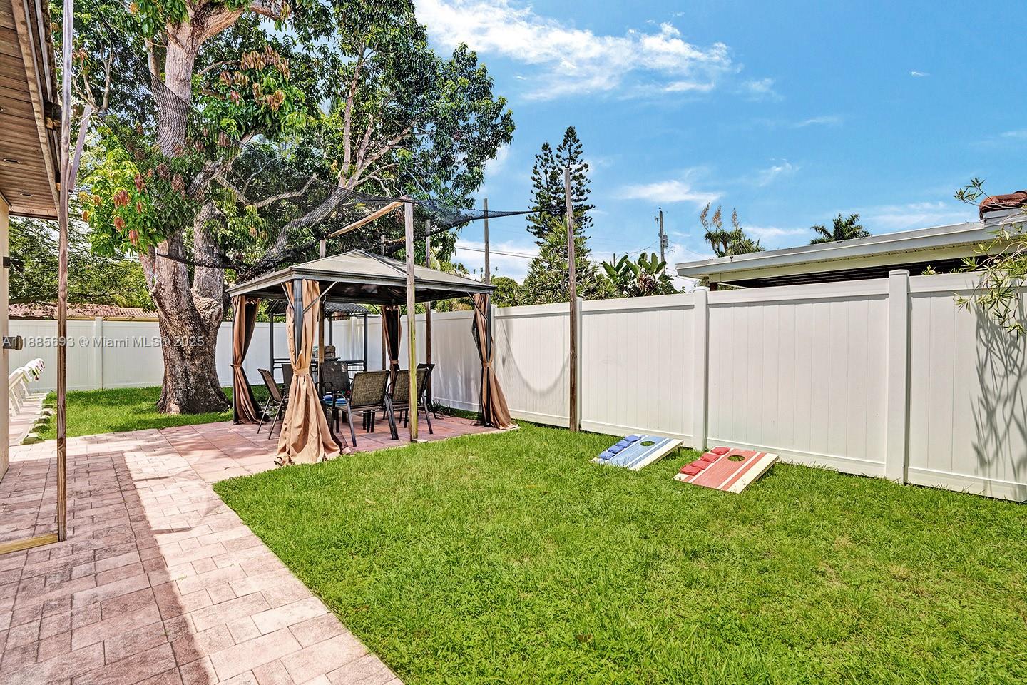 SUNNY ACRES - Residential Lease