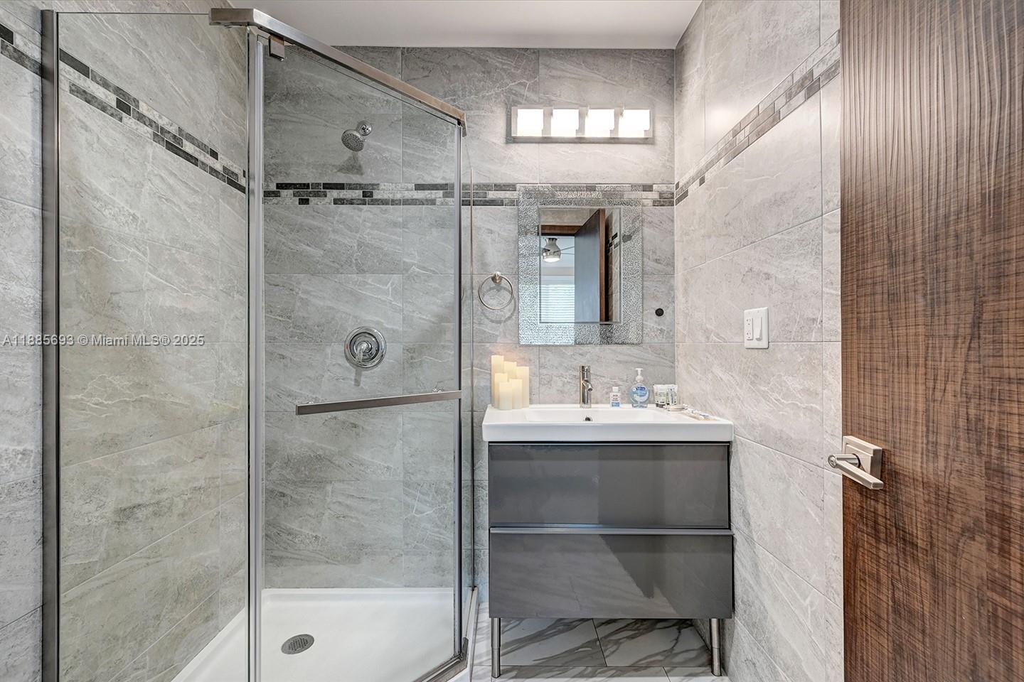 SUNNY ACRES - Residential Lease