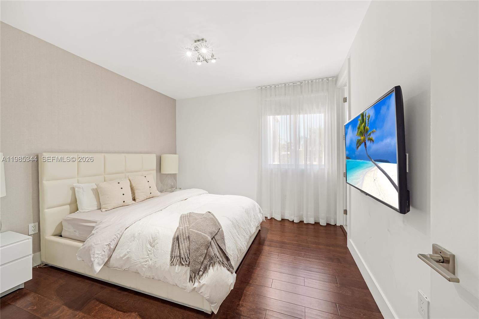 DORAL COMMONS RESIDENTIAL - Residential