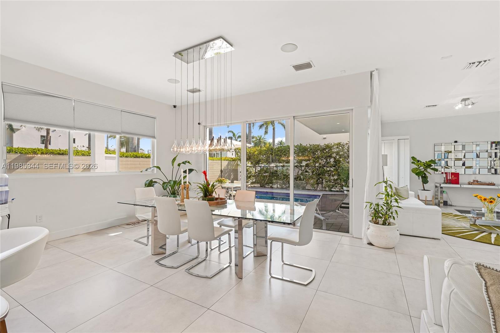 DORAL COMMONS RESIDENTIAL - Residential