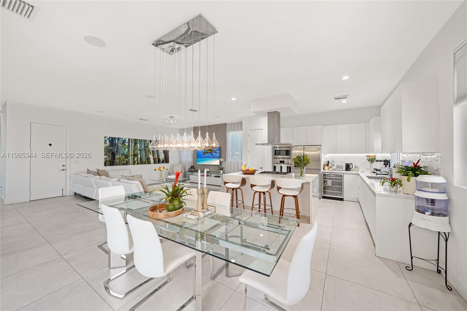 DORAL COMMONS RESIDENTIAL - Residential