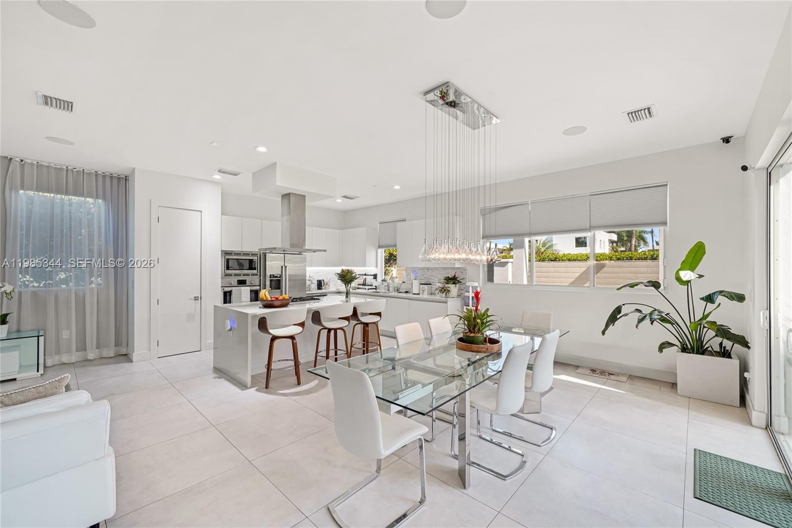 DORAL COMMONS RESIDENTIAL - Residential