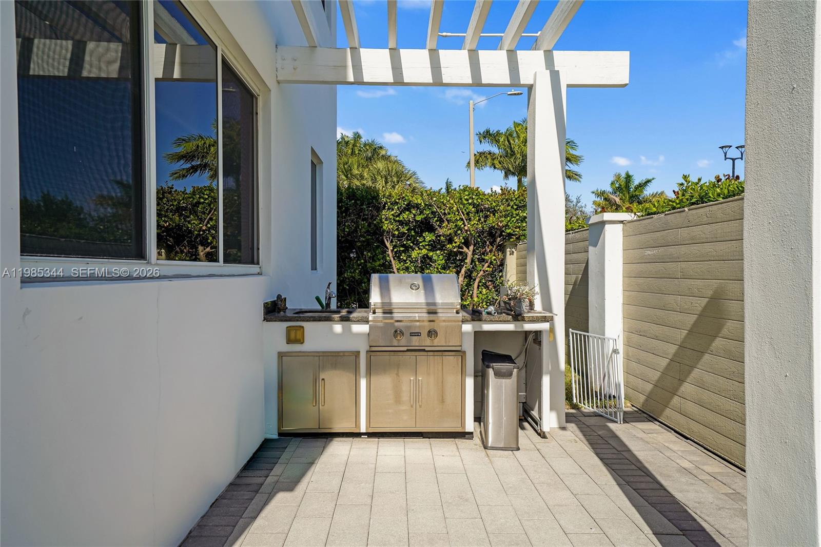 DORAL COMMONS RESIDENTIAL - Residential