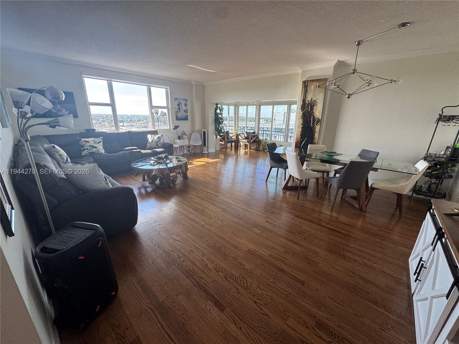 HILLCREST EAST NO 25 COND - Residential