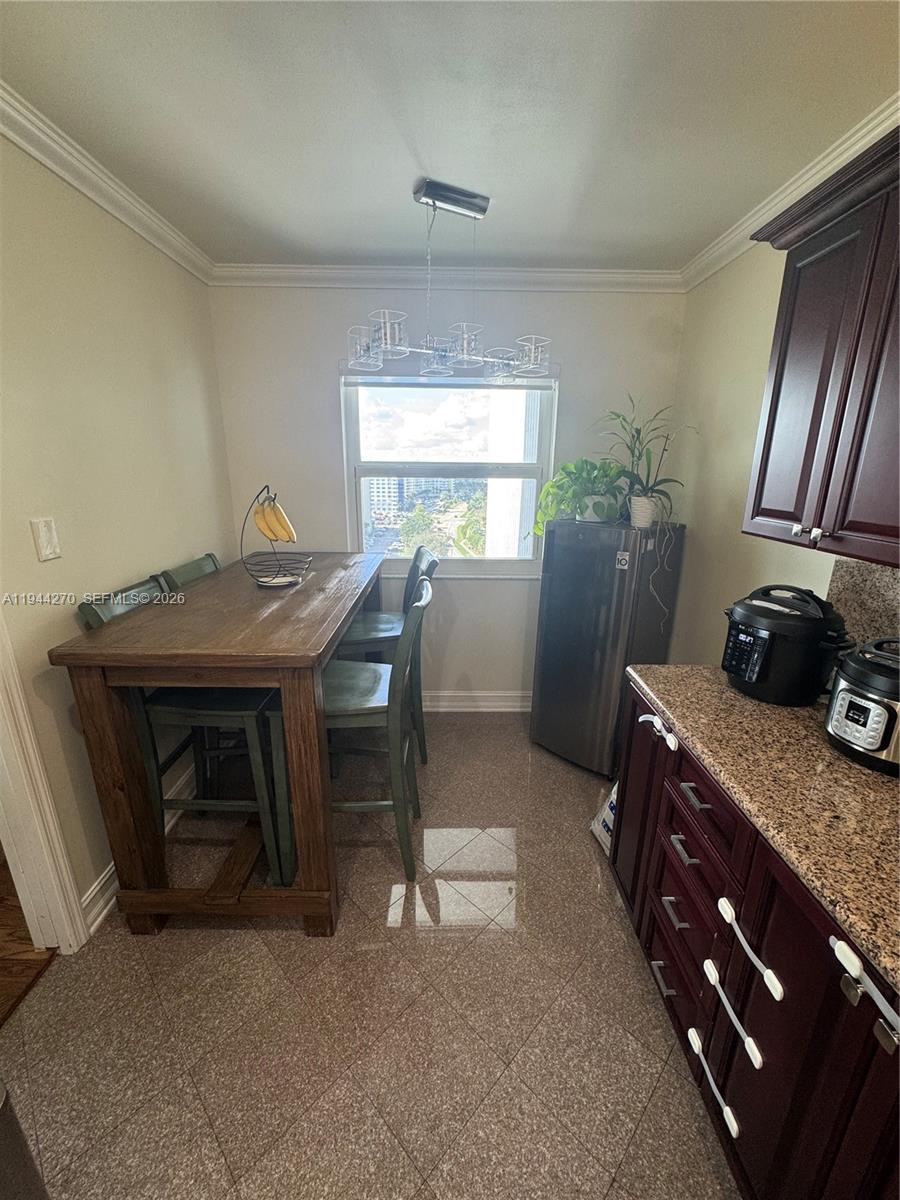 HILLCREST EAST NO 25 COND - Residential