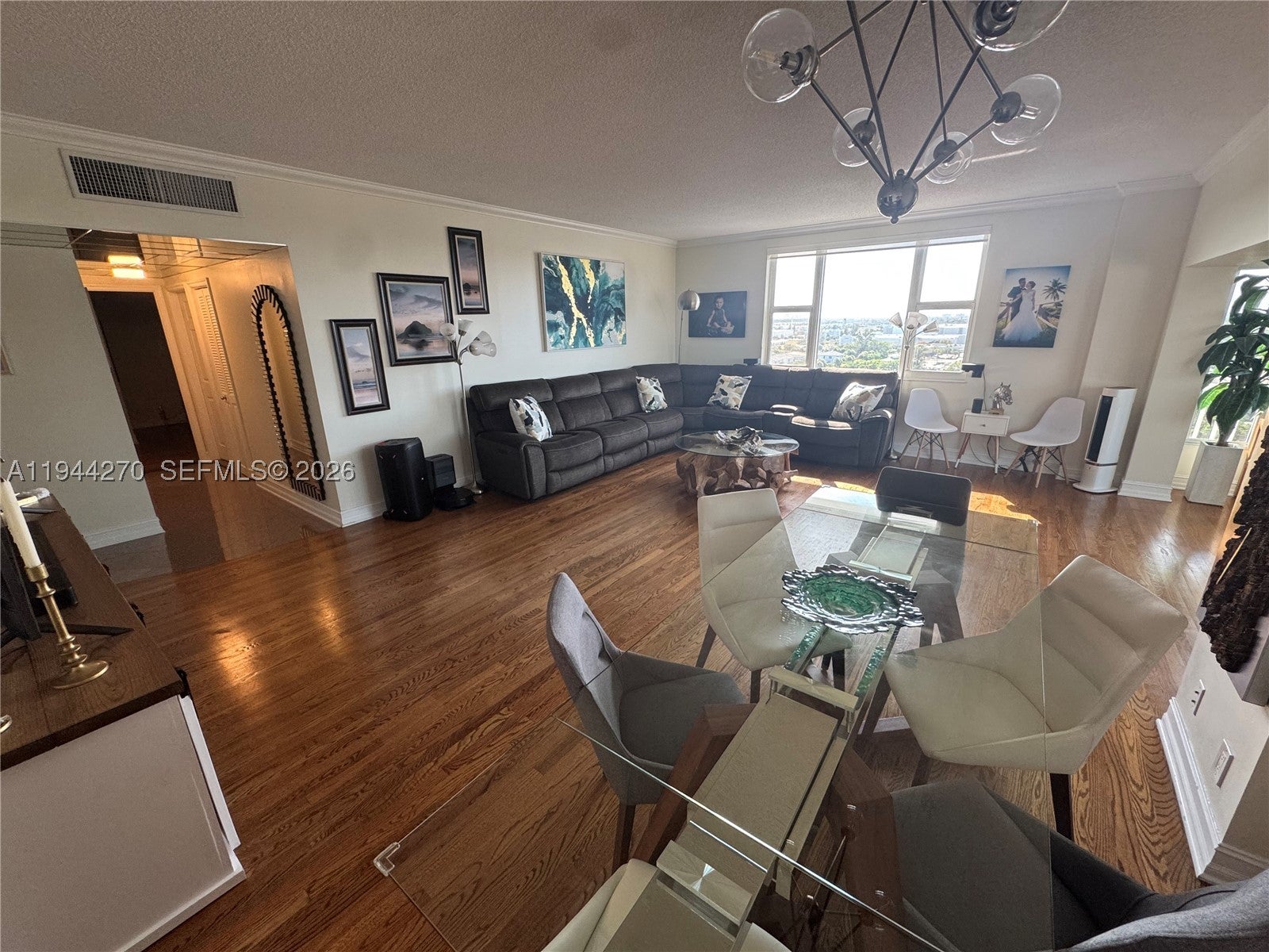 3800 Hillcrest Dr 1222