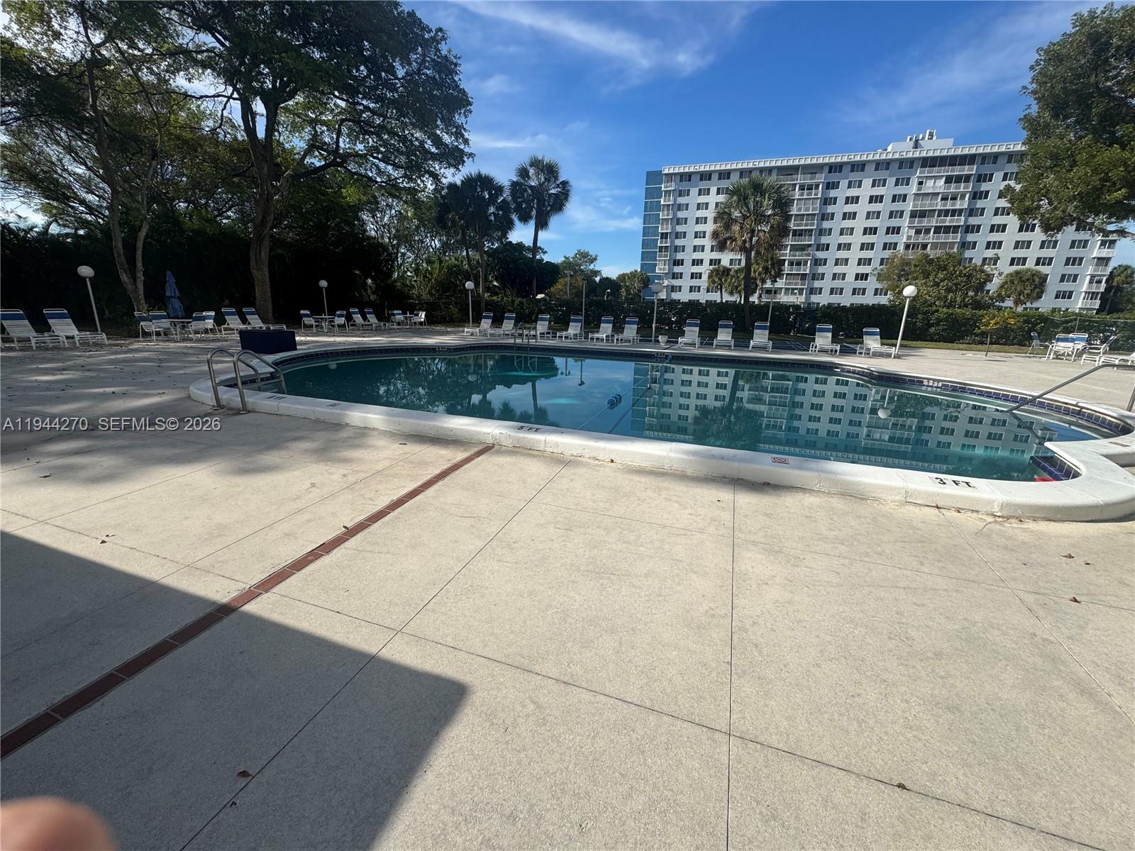 HILLCREST EAST NO 25 COND - Residential