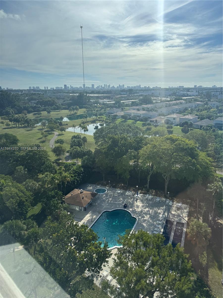 HILLCREST EAST NO 25 COND - Residential