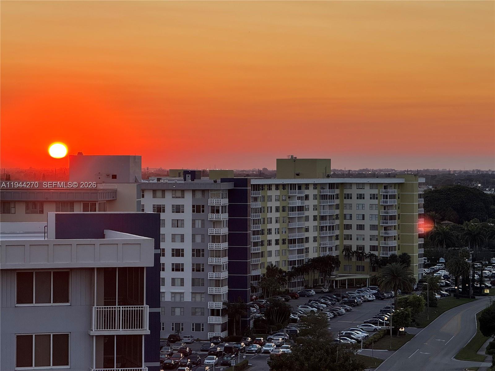 HILLCREST EAST NO 25 COND - Residential