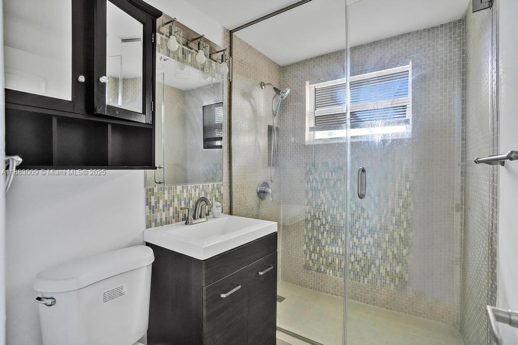 LAUDERDALE ISLES NO 2 - Residential