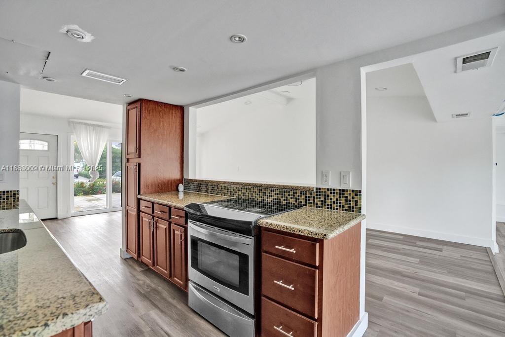 LAUDERDALE ISLES NO 2 - Residential