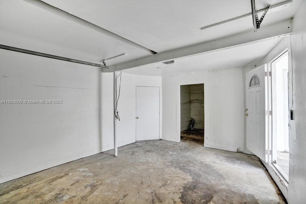 LAUDERDALE ISLES NO 2 - Residential