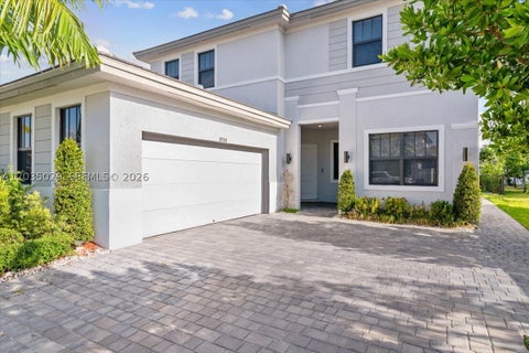Photo of 17333 SW 46th St, Miramar, FL 33029 (MLS # A12035029)
