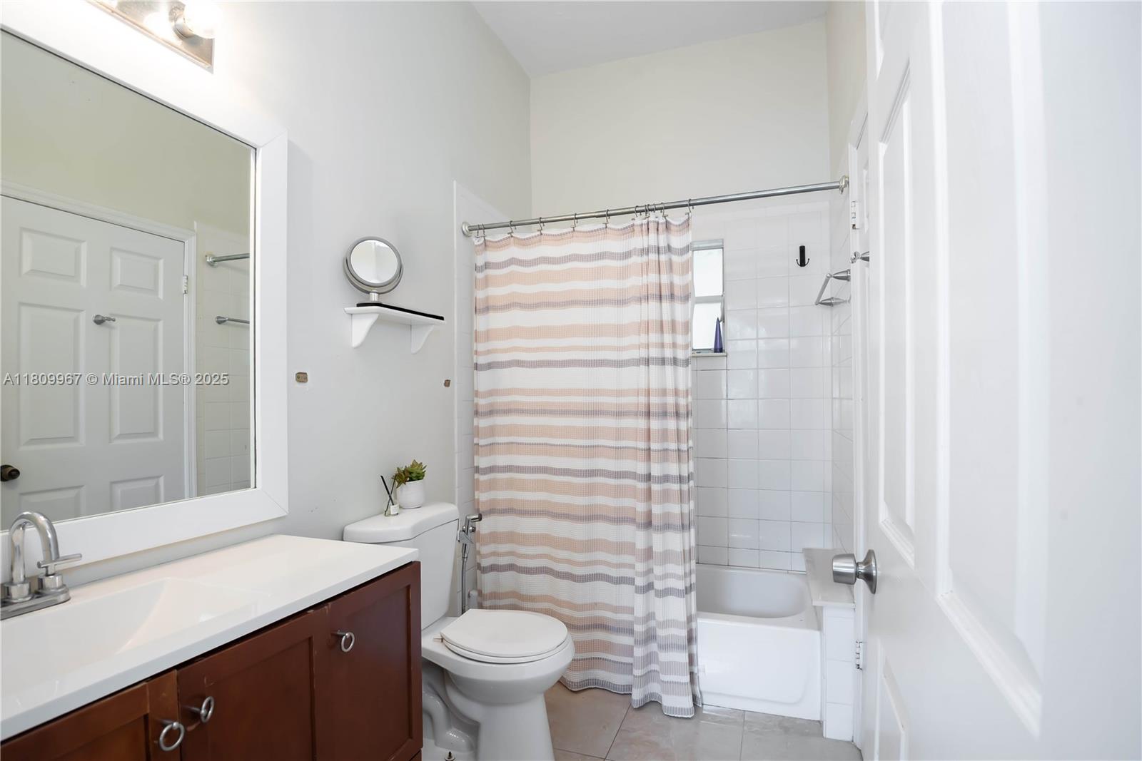 3356 Bird Ave 5
