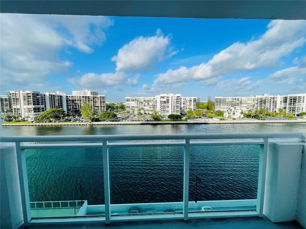 Photo of 3000 S Ocean Dr #612, Hollywood, FL 33019 (MLS # A11481547)