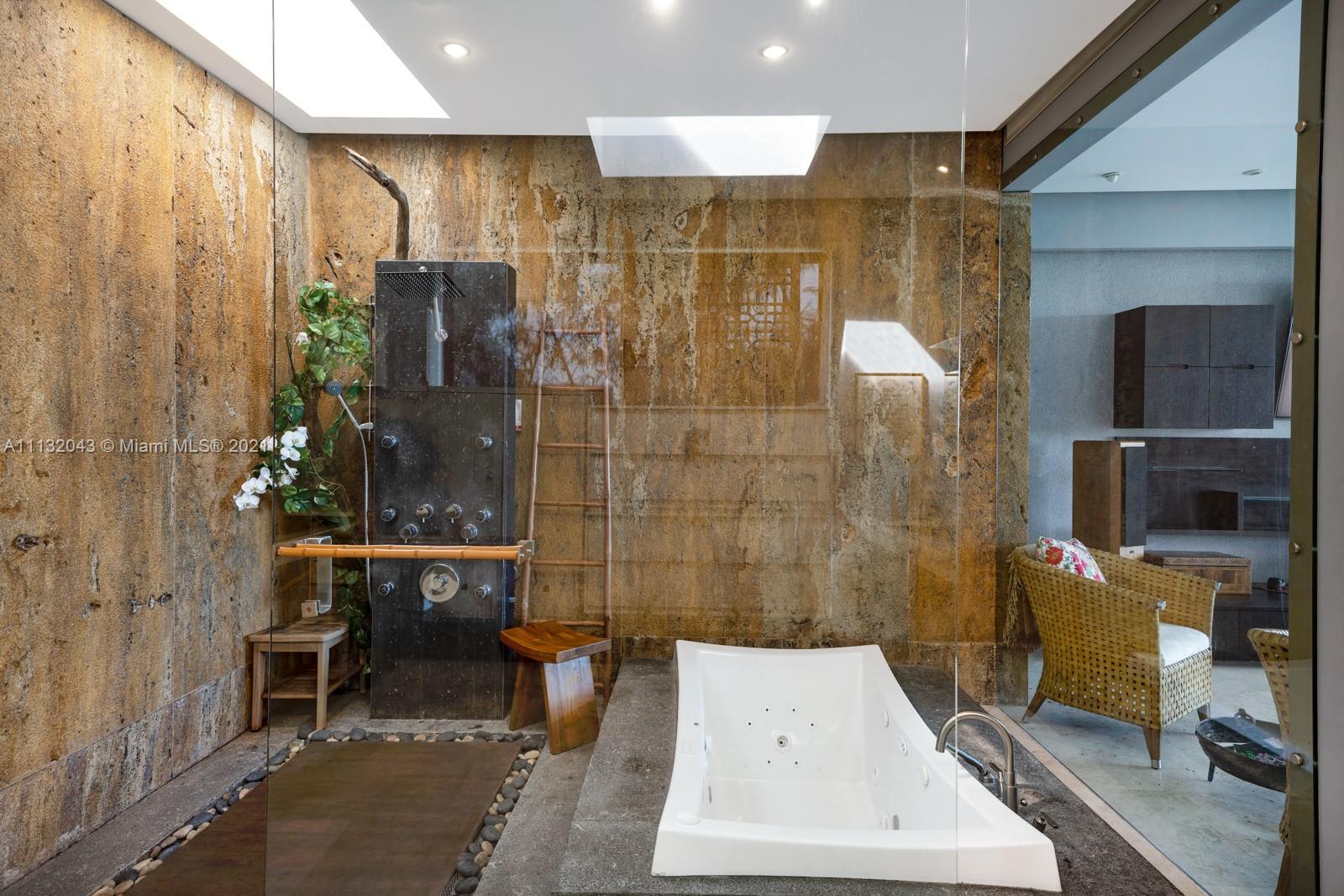 TROPICAL ISLE HOMES SUB 4 - Residential