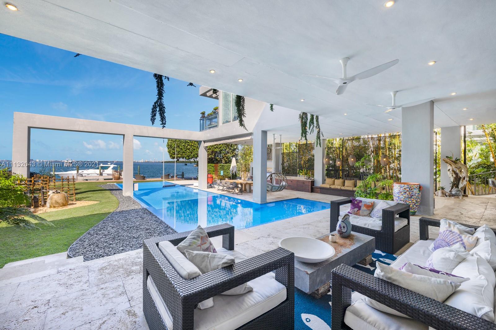 TROPICAL ISLE HOMES SUB 4 - Residential