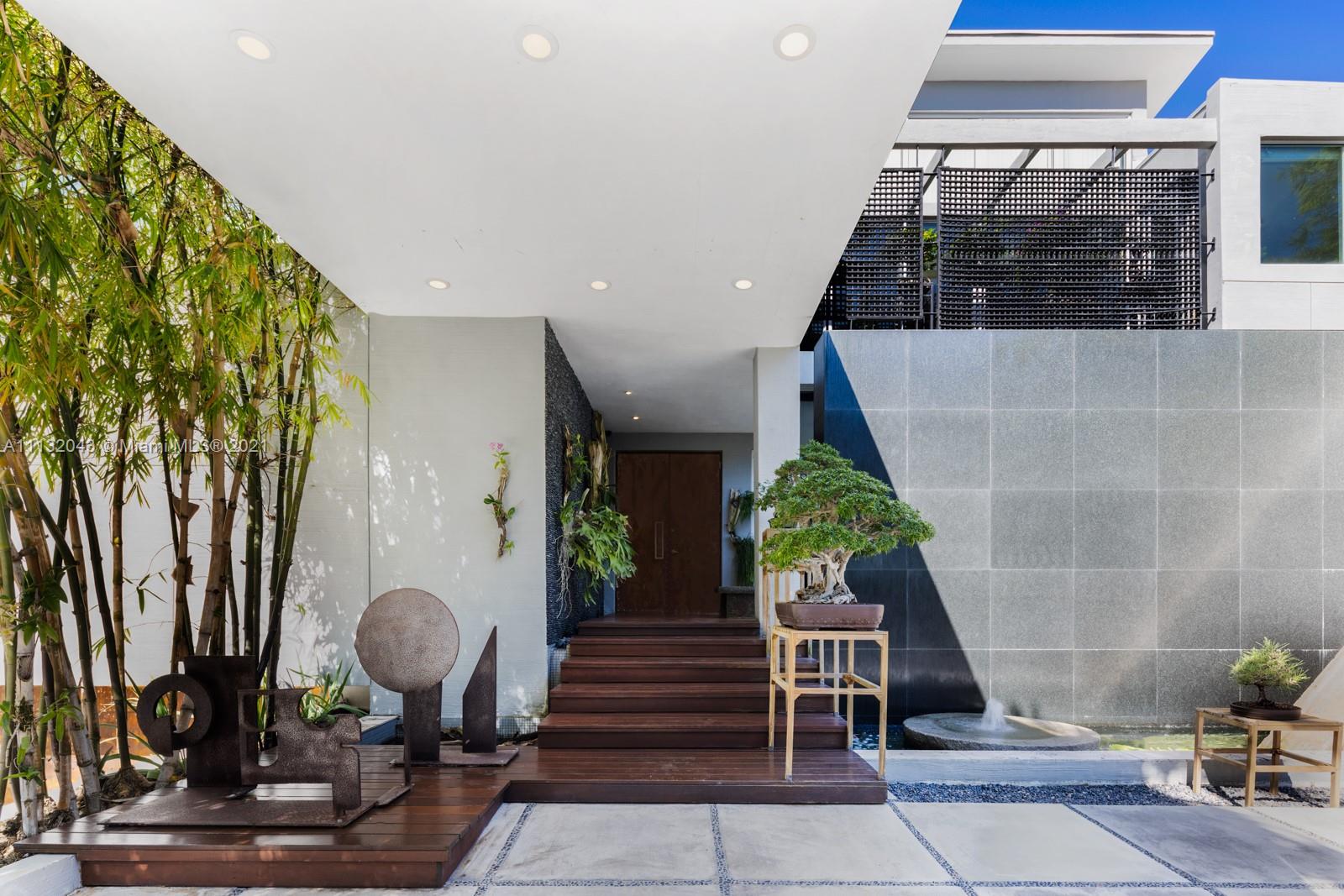 TROPICAL ISLE HOMES SUB 4 - Residential