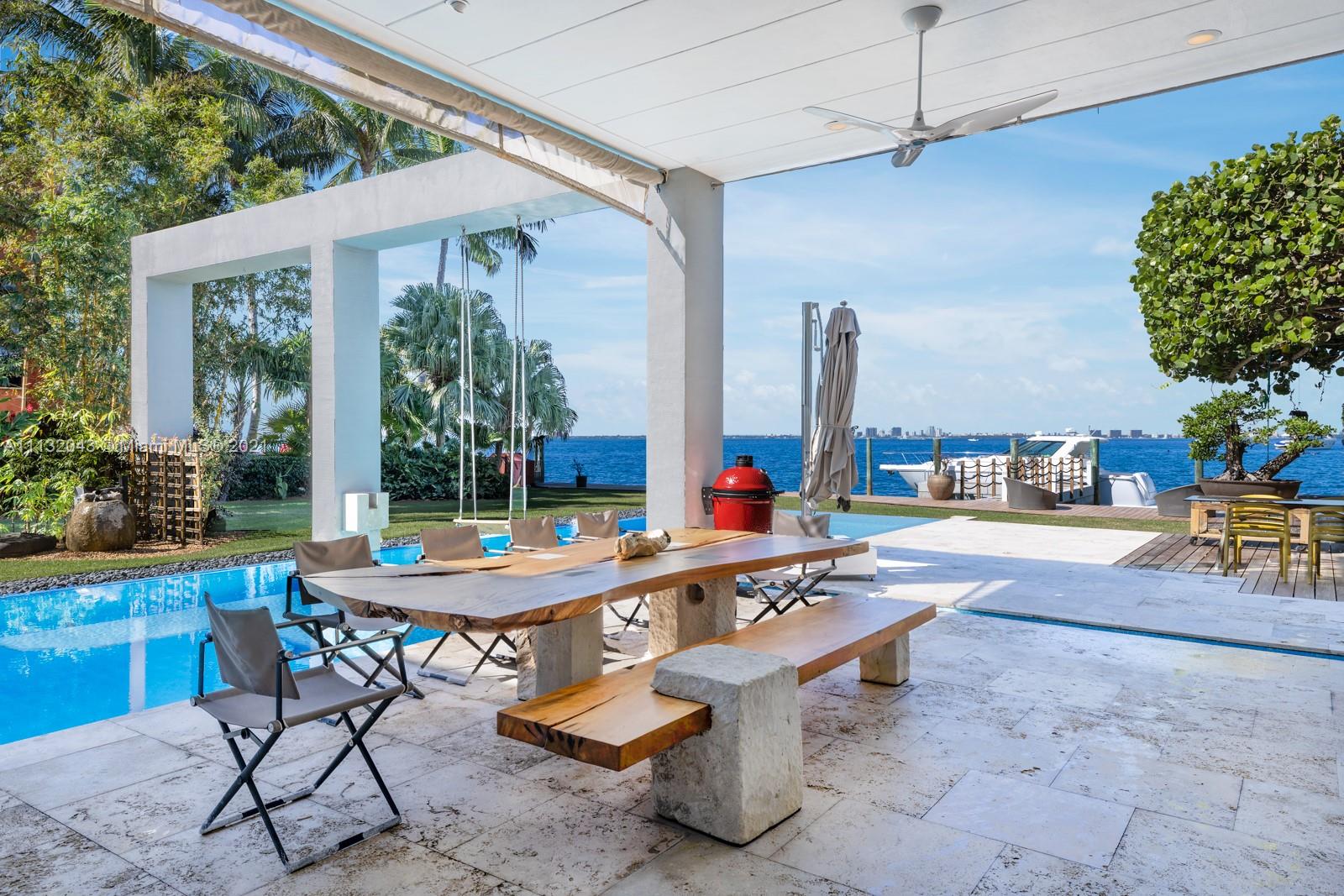 TROPICAL ISLE HOMES SUB 4 - Residential