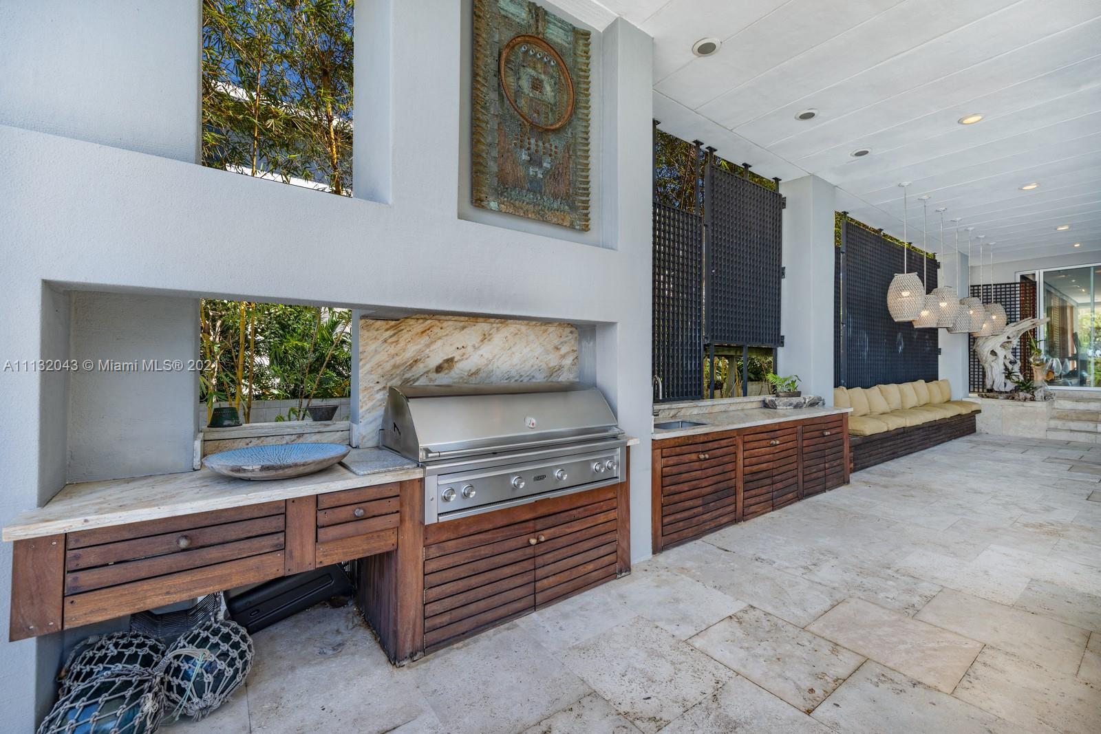 TROPICAL ISLE HOMES SUB 4 - Residential