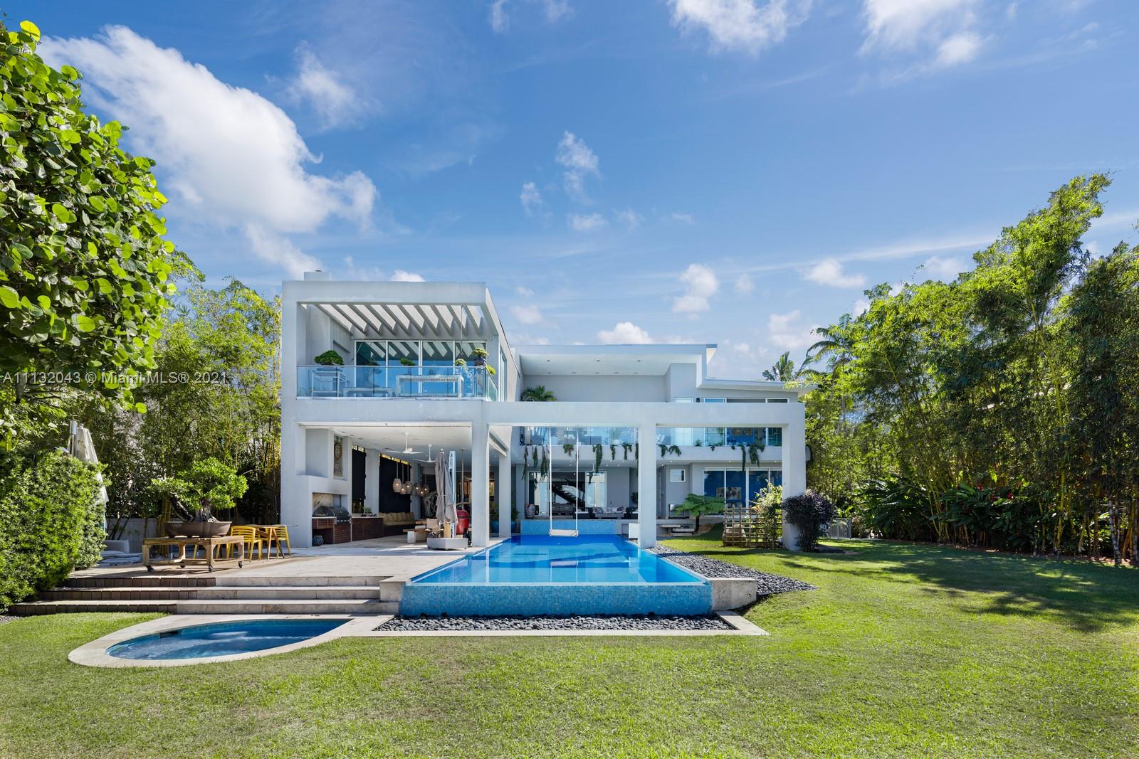 TROPICAL ISLE HOMES SUB 4 - Residential