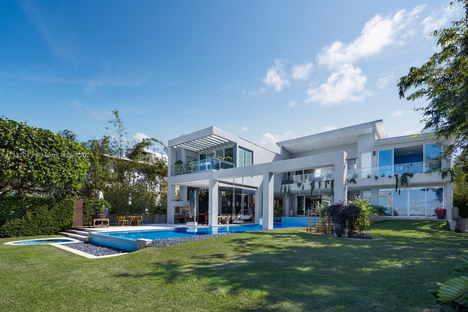 TROPICAL ISLE HOMES SUB 4 - Residential