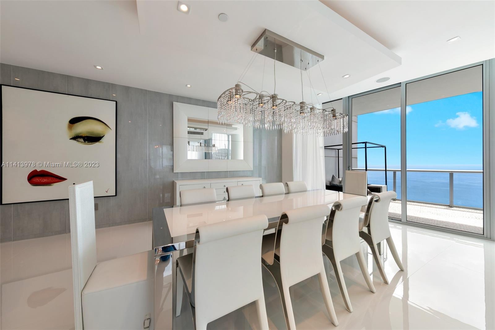 JADE BEACH - Residential