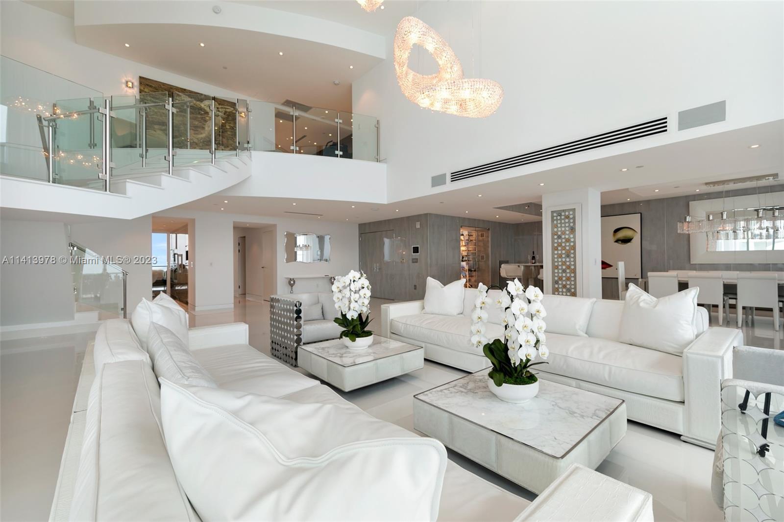 JADE BEACH - Residential