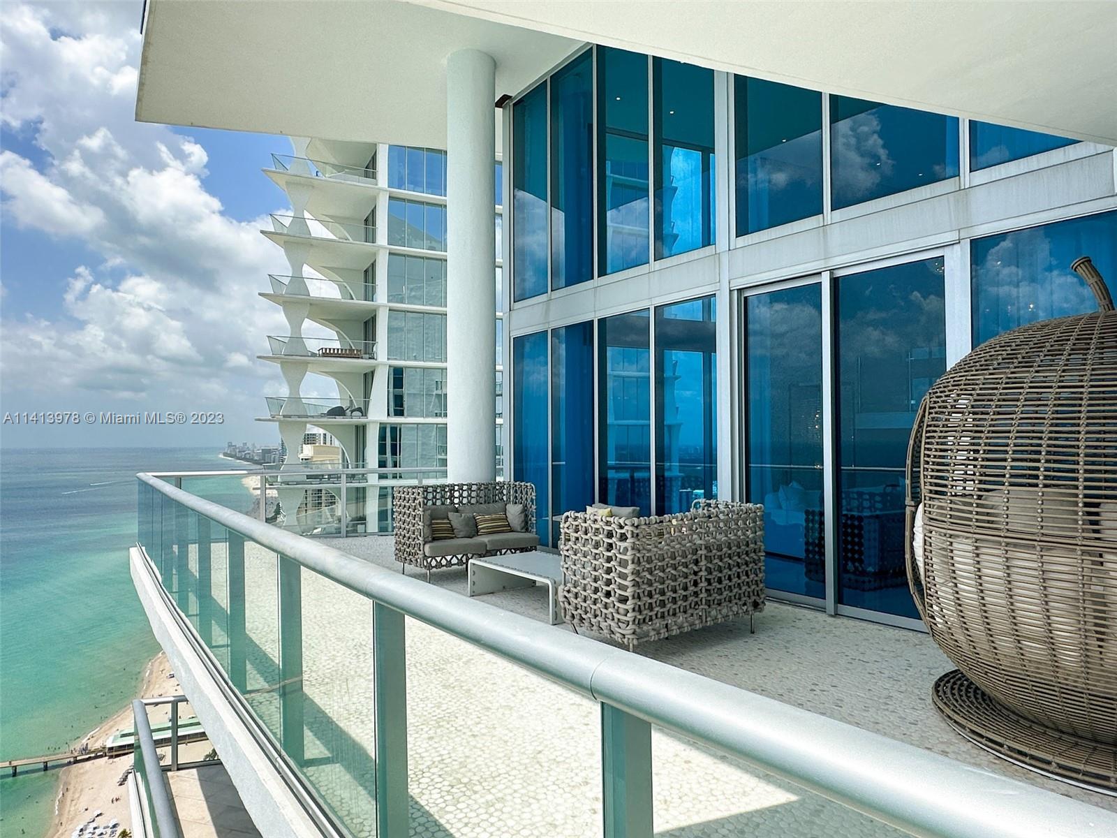 JADE BEACH - Residential