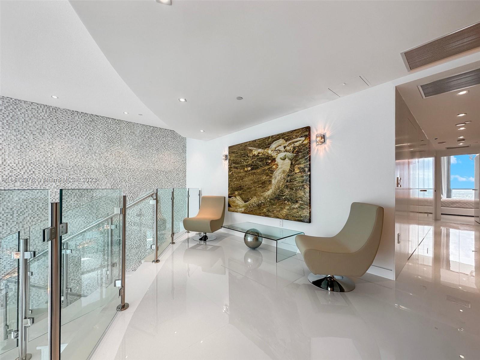 JADE BEACH - Residential