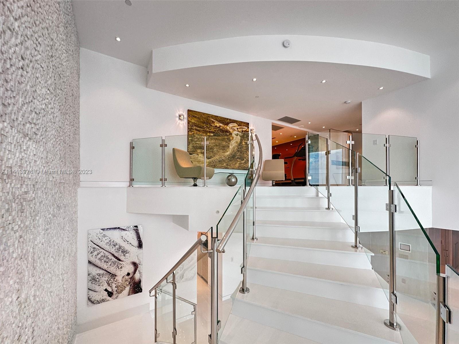 JADE BEACH - Residential