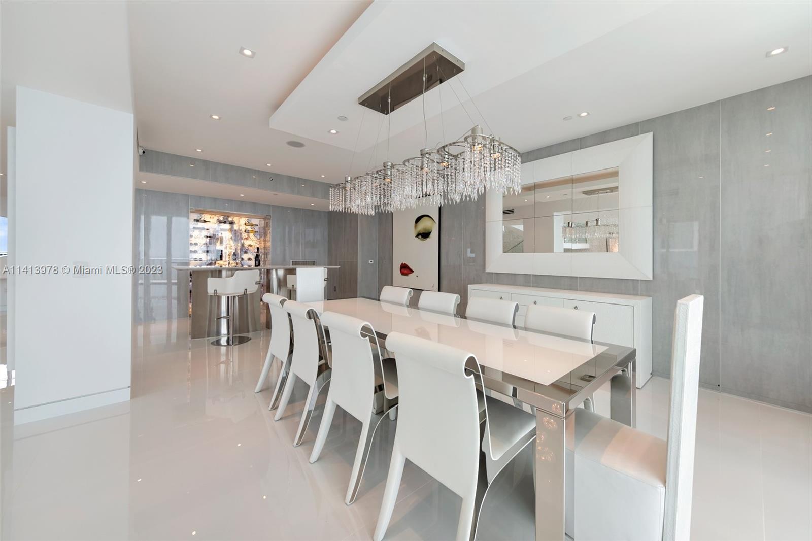 JADE BEACH - Residential