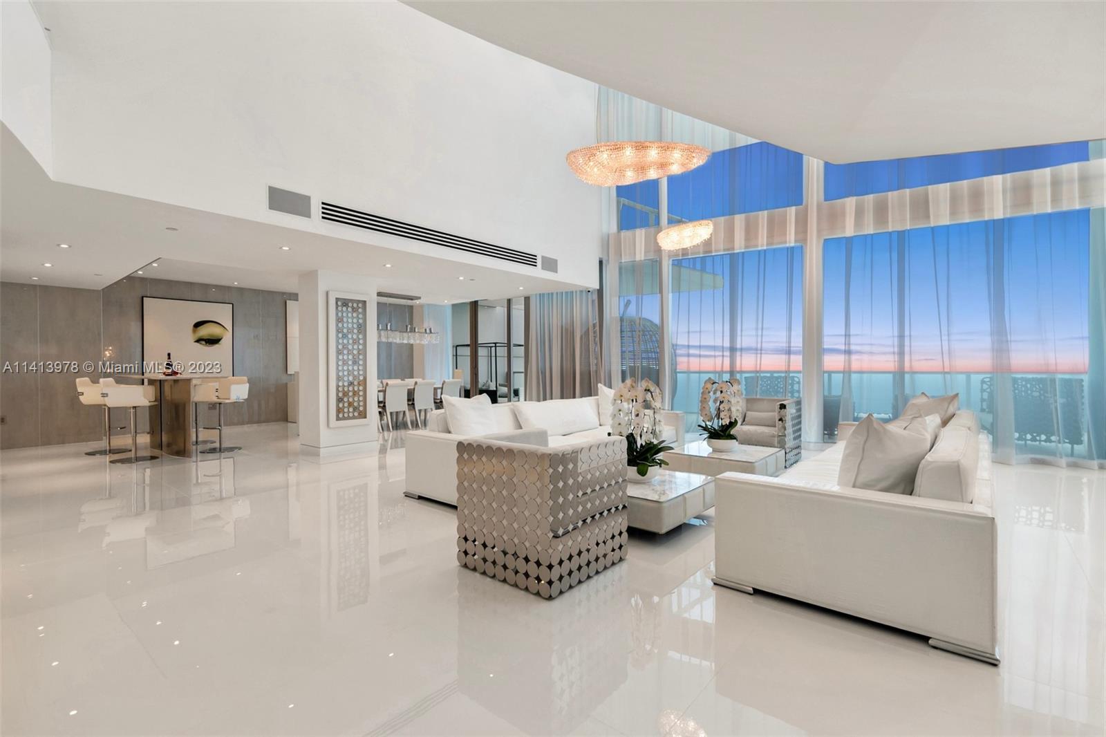 JADE BEACH - Residential