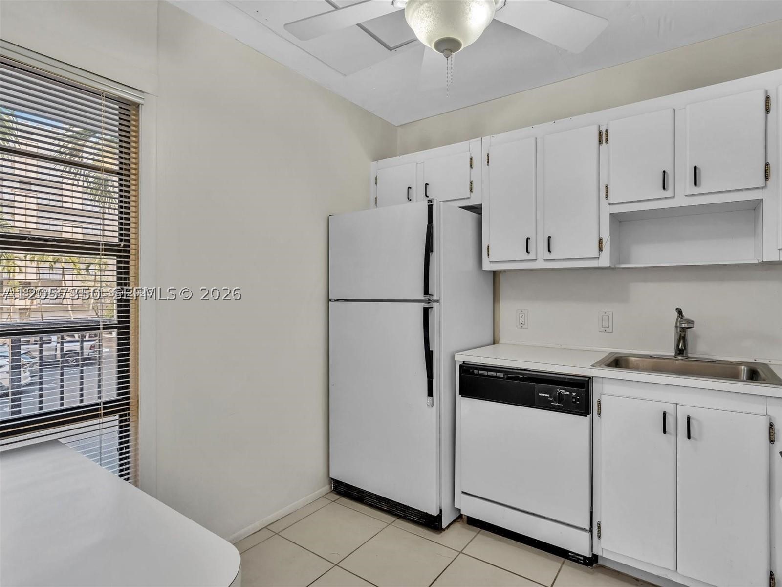 20500 W Country Club Dr 203