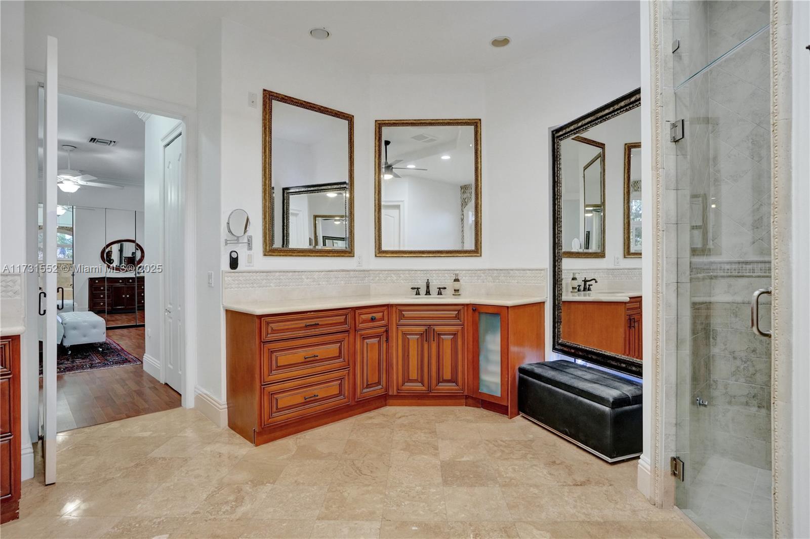 Coral Cay - Residential