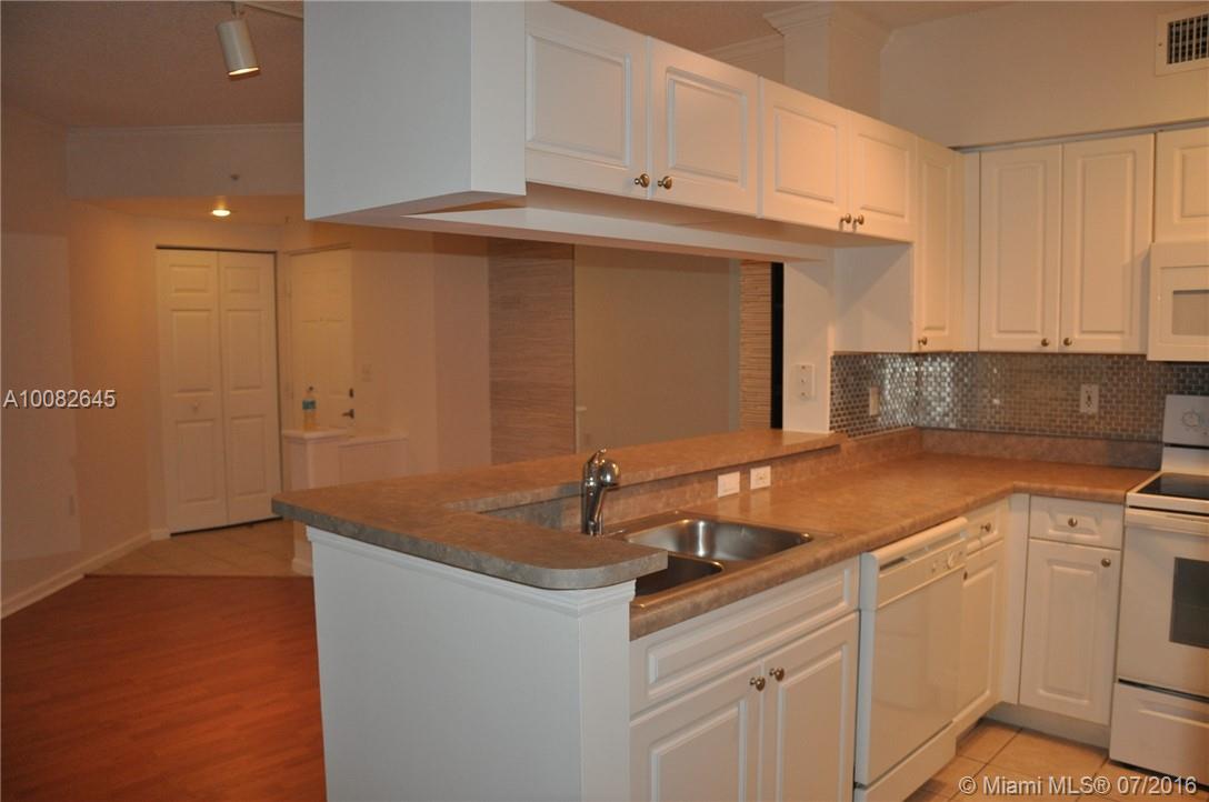 PORTO BELLAGIO CONDO - Residential Lease