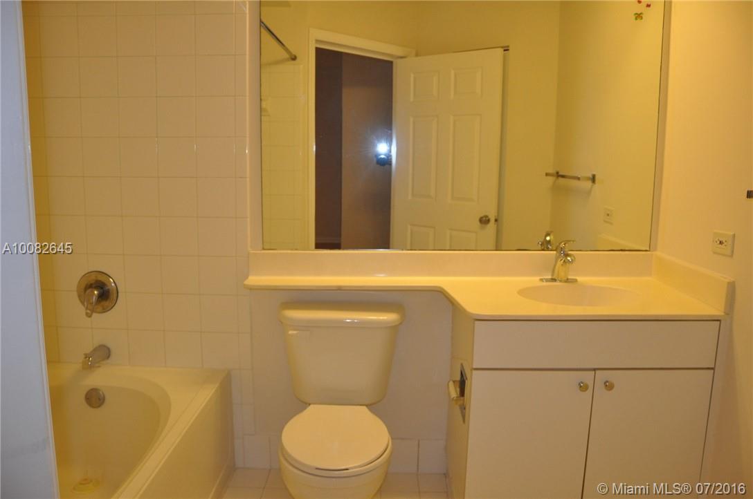 PORTO BELLAGIO CONDO - Residential Lease