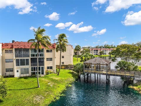 Property photo of 2851 E Sunrise Lakes Dr 106, Sunrise, FL 33322