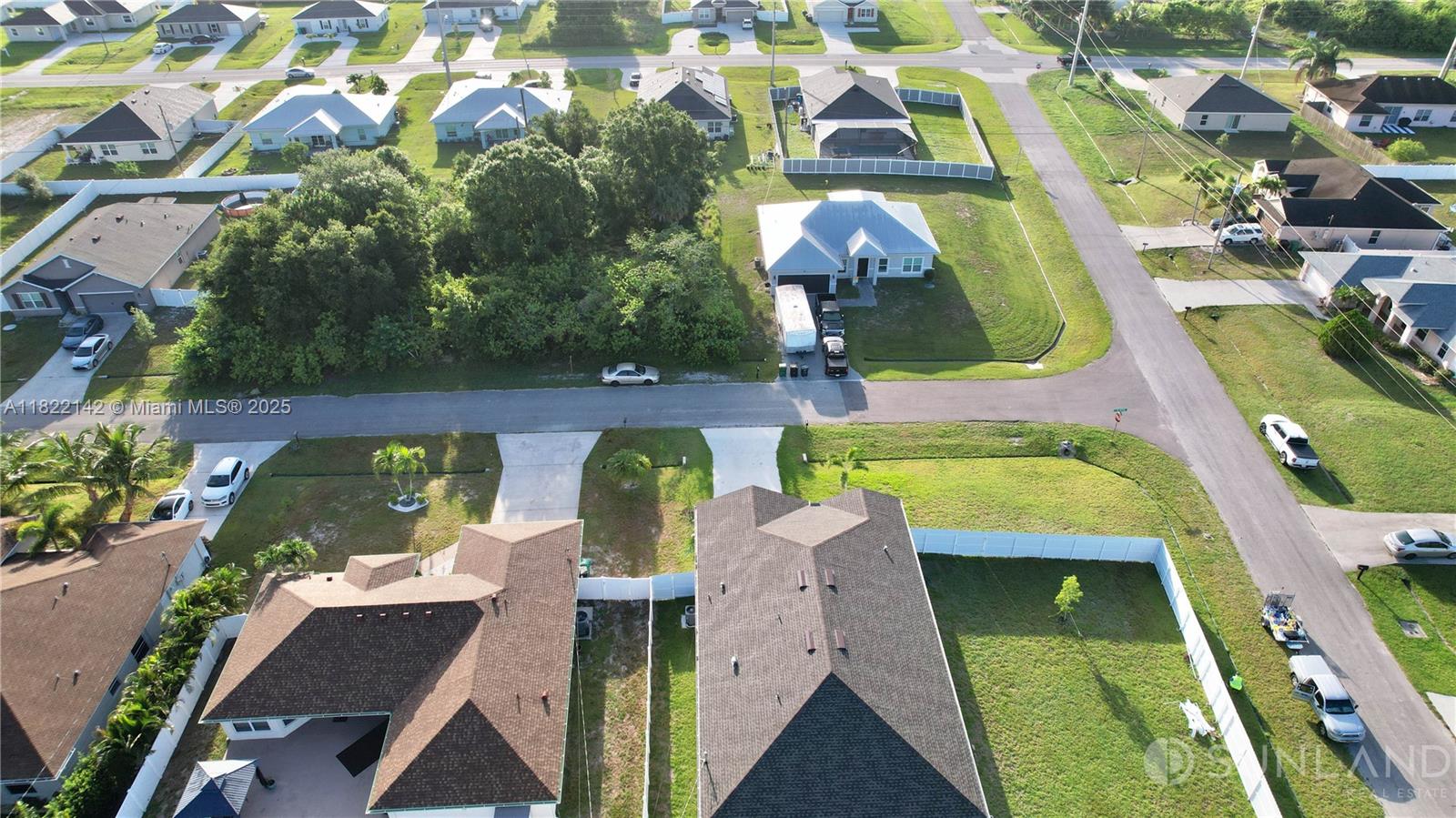 PORT ST LUCIE SECTION 21 - Land