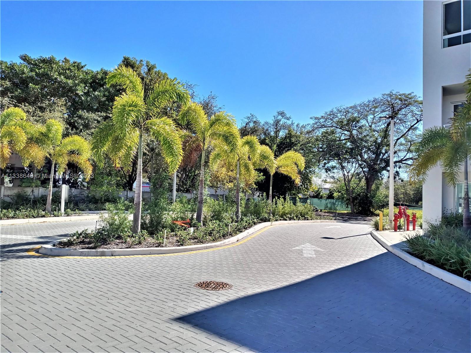 AVENTURA VILLAGE - Residential Lease