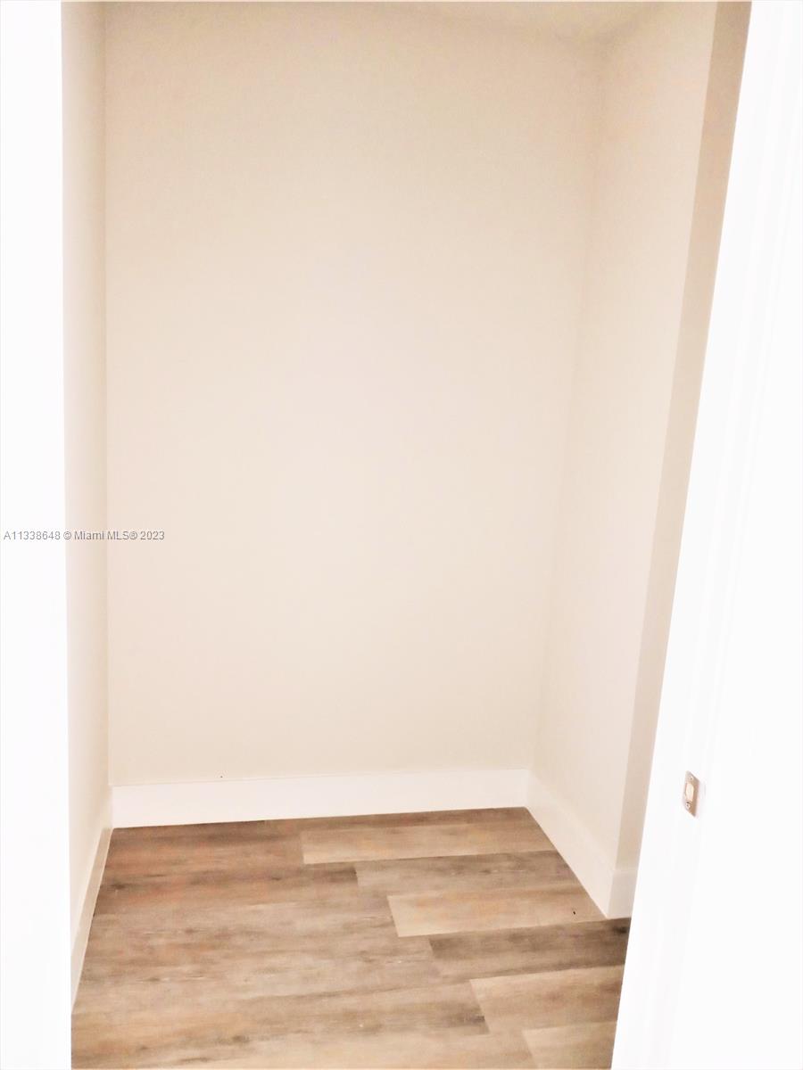 AVENTURA VILLAGE - Residential Lease