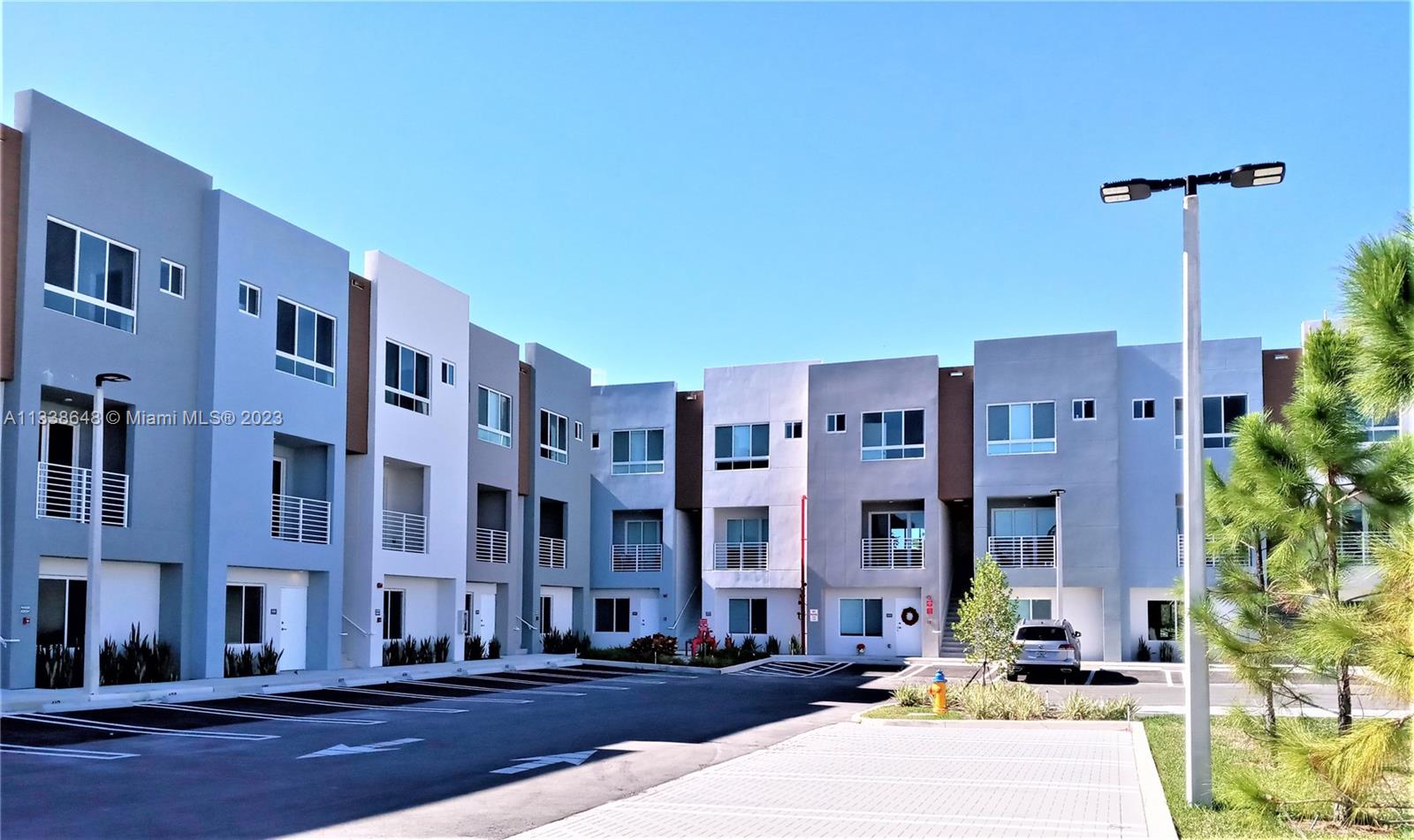 AVENTURA VILLAGE - Residential Lease